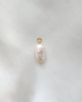 Charm FRESHWATER PEARL SQUARE