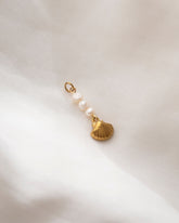 Charm PEARL SHELL