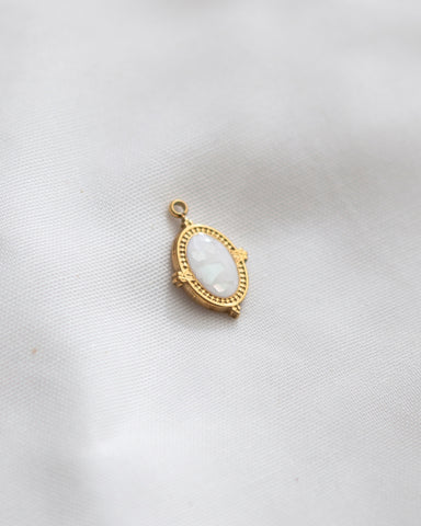 Charm OVAL WHITE B-Ware