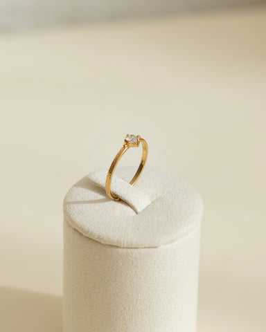 Ring LOVELY