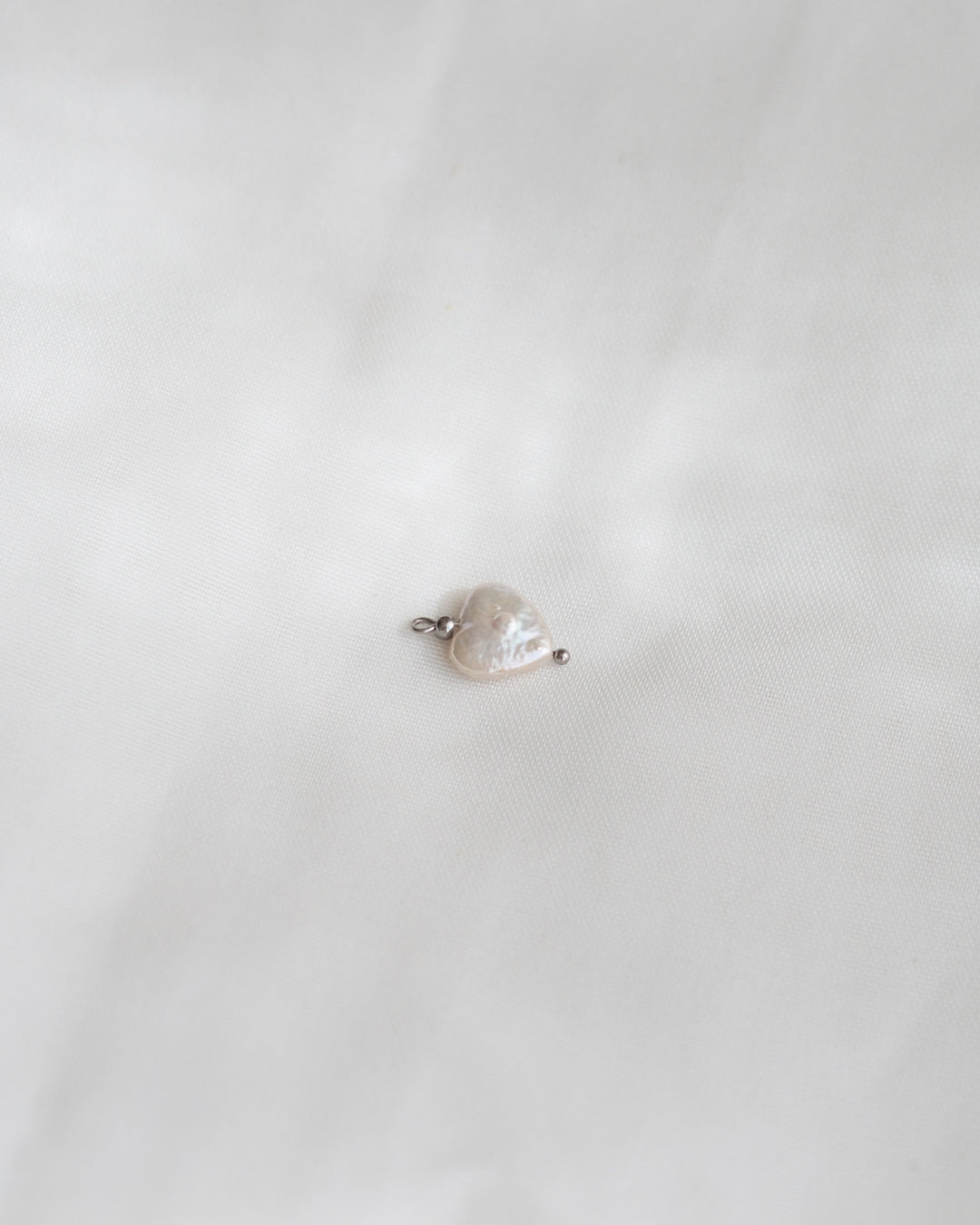 Charm FRESHWATER PEARL HEART