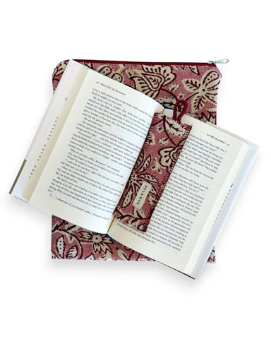 Buchcover mit Lesezeichen CAME