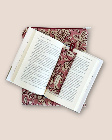 Buchcover mit Lesezeichen CAME