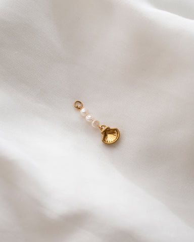 Charm PEARL SHELL
